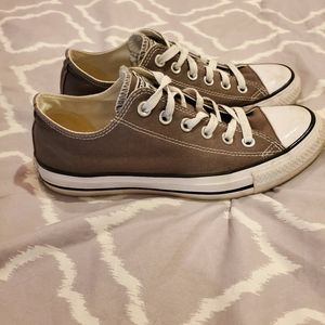 Converse womens size 8 grey